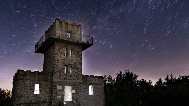 Ìrott-kő Ìrott-kő